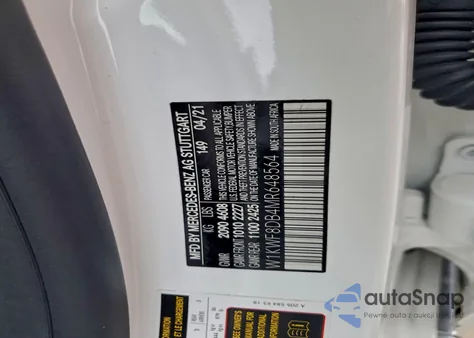 2021 Mercedes-Benz C 300 z USA, uszkodzony, nr VIN W1KWF8DB4MR648564